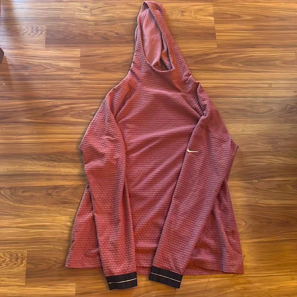 Woman’s Nike pro dry fit hoodie